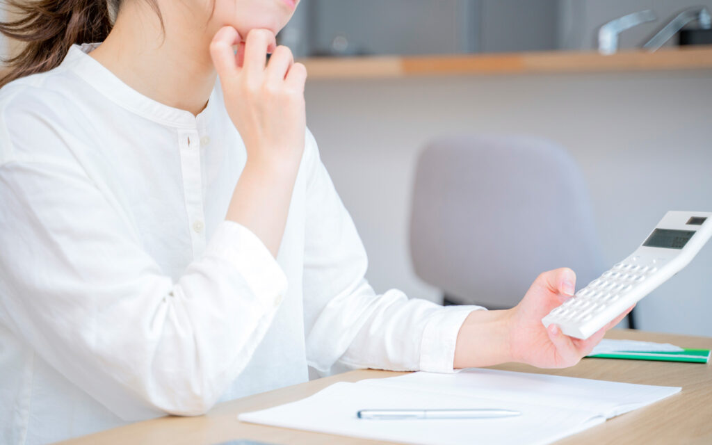 A型事業所の給料だけで生活するのが難しい理由